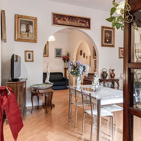 A Due Passi Dal Duomo Di Firenze Apartment ภายนอก รูปภาพ